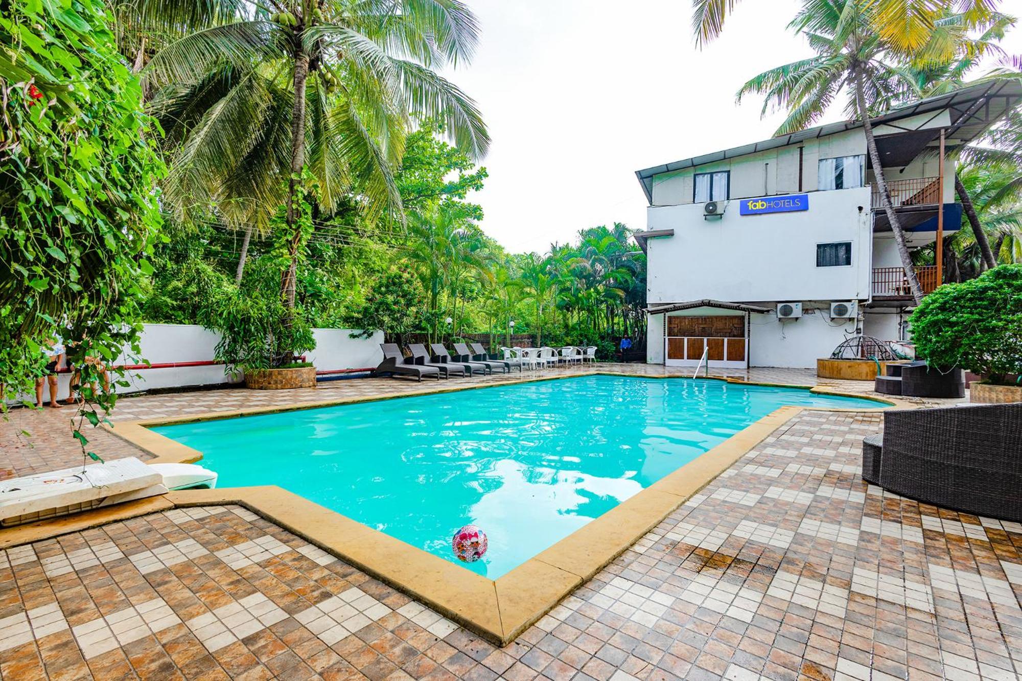 Fabhotel Prime 7 Eleven Resort Candolim Exterior photo